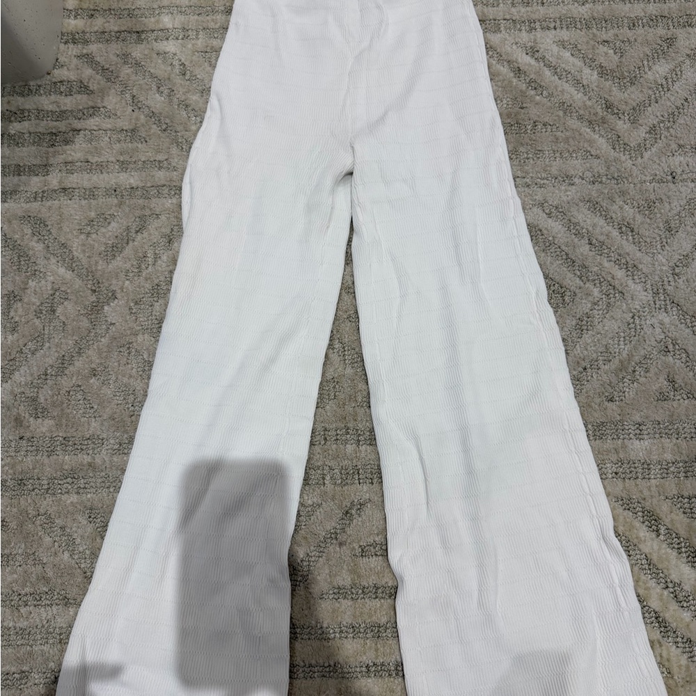 House of Harlow White Wide-Leg Bottoms( set)